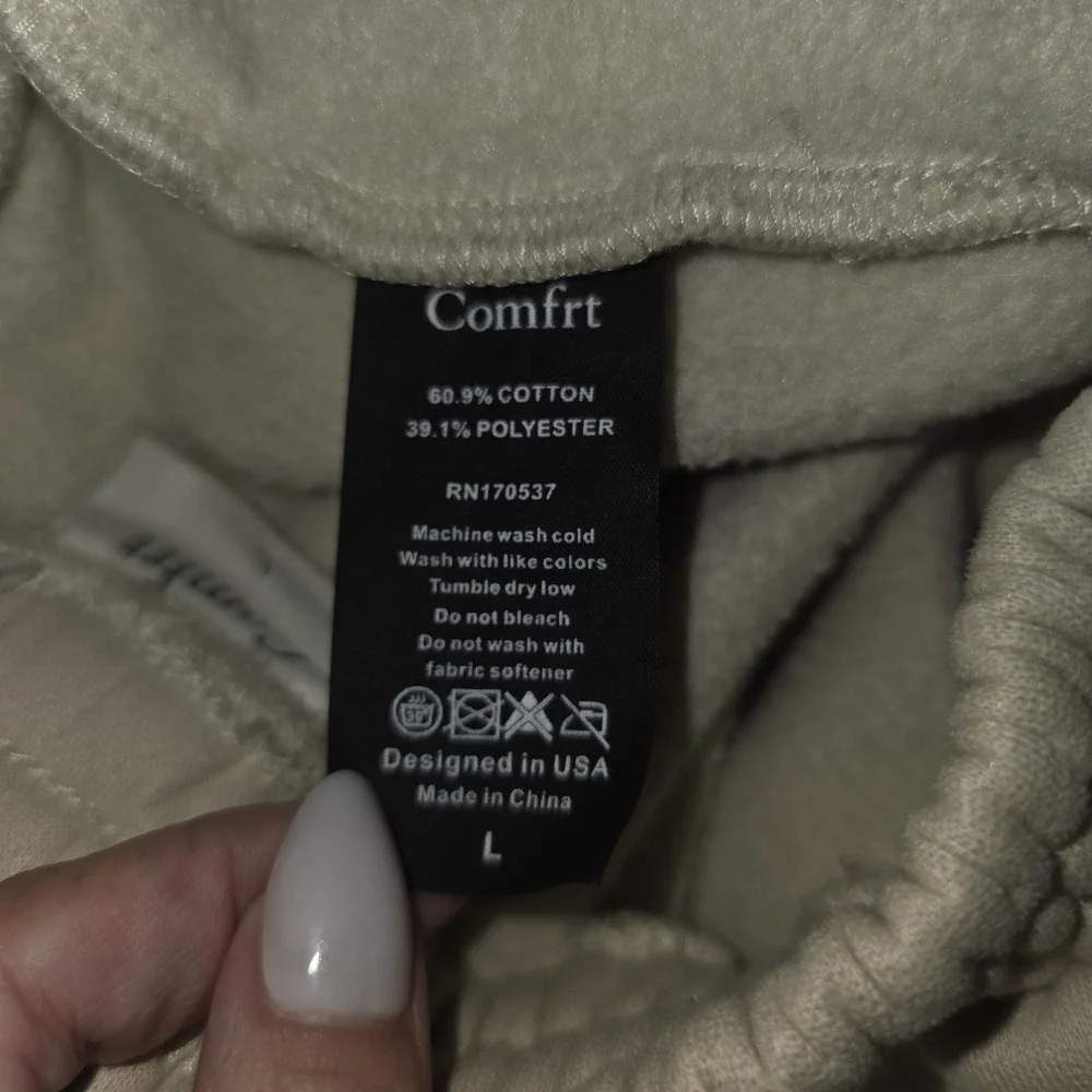 Comfrt Kids Unisex Signature Sweatpants Size Large‎ Beige | Comfy Loungewear